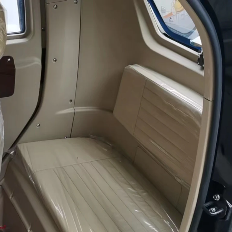 GIO All-Season Enclosed Mobility Scooter - Limited Edition Green - With Winter Heater & Summer Fan - Image 13