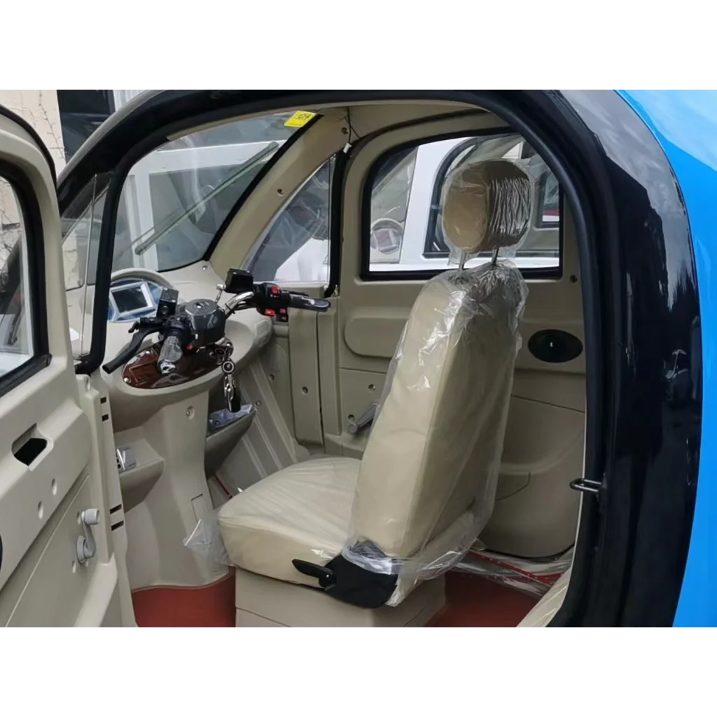 GIO All-Season Enclosed Mobility Scooter - Red - With Winter Heater & Summer Fan - Image 8